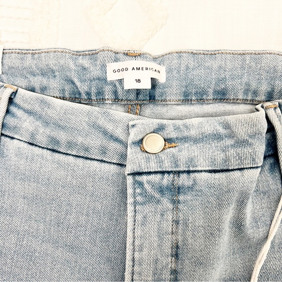 NWT-Good American Good Curve Straight - Picture 4 of 14